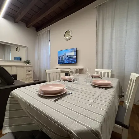 Arena Interno 5 Daire *